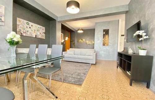 Bolognina Apartment | Attico Costa 17 [5 minuti a piedi dalla stazione]