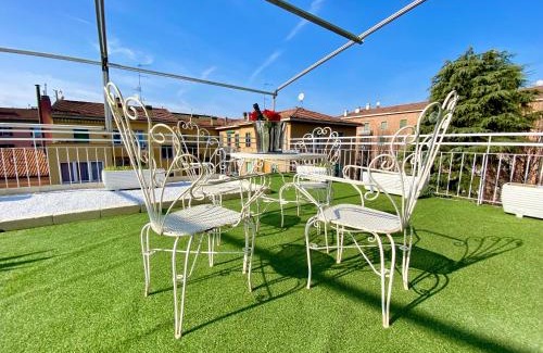 Bolognina Apartment | Attico Costa 17 [5 minuti a piedi dalla stazione]