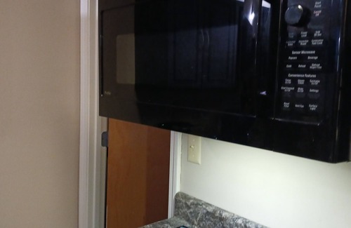 Bartlett Apartment | Attitash Mtn. Village Resort Condo sleeps 5 * New Hampshire - Near North Conway