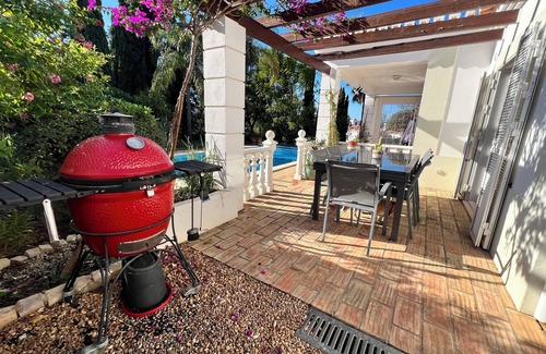Estombar Villa | Attractive 3-bedroomed private villa with a pool, AC and Wifi