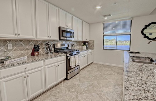 Lakewood Ranch Condo | Attractive Coach Home 3/bed, 2/bath, First Floor with Lake View