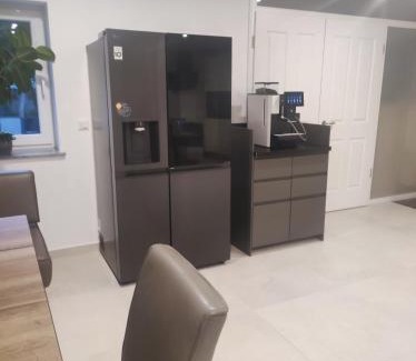 Huchting House | Attraktive Neubauwohnung,Balkone,WIFI,Parken im Hof,Ganze Ruhe