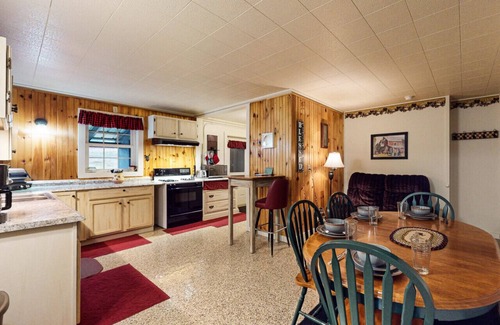 Greenville Apartment | ATV ACCESS/WALK TO TOWN