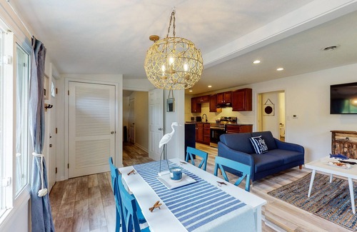Sherrodsville House | Atwood Breeze: Tranquil Lake Escape