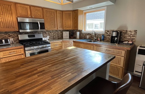 Sherrodsville Cottage | Atwood Lake Large Family Retreat