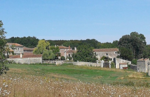 Saint-Sornin House | Atypical vintage-style house in the heart of a Lordship