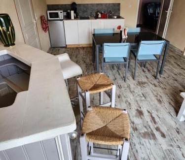 Louey House | Au Balaway