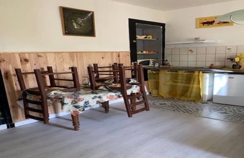 Fontaine-de-Vaucluse Apartment | au Bonheur de Lili
