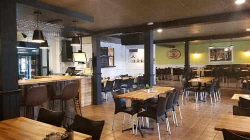 Lac-Etchemin Hotel | Auberge Happy Logis