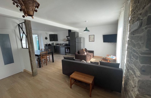 Carantec House | Au Centre de Carantec Proche Plages, Maison Familiale