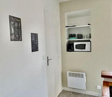 Provins Apartment | * Au centre de la ville haute D * ZEN LOC 5