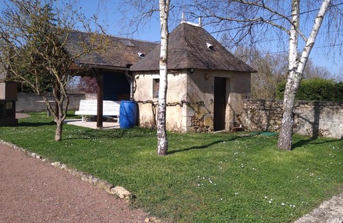 Airvault House | Au fief du château