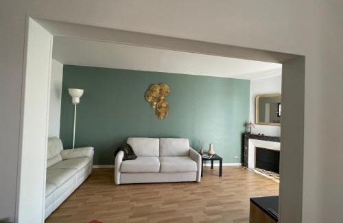La Celle-sous-Gouzon Apartment | Au fil de l eau