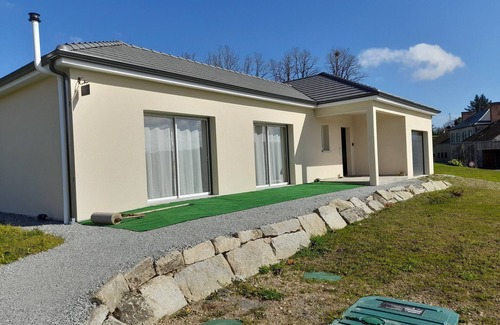 Saint-Pardoux-les-Cards House | AU FIL DES RÊVES, a modern house ideal for a stay with family or friends!