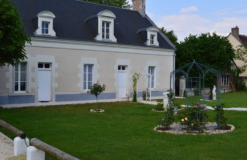 Couffy Apartment | Au havre de paix Gite close to beauval zoo