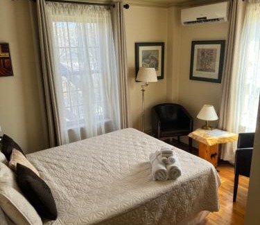 Magog Bed & Breakfast | Au Manoir de la rue Merry