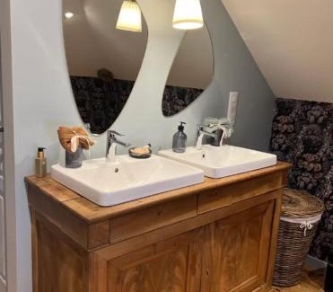 Pouilly-les-Nonains Bed & Breakfast | Au Pressoir de Boisy