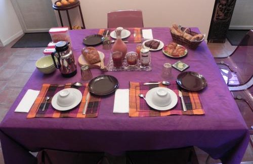 Saint-Laurs Bed & Breakfast | Au Son du Jardin Poitevin
