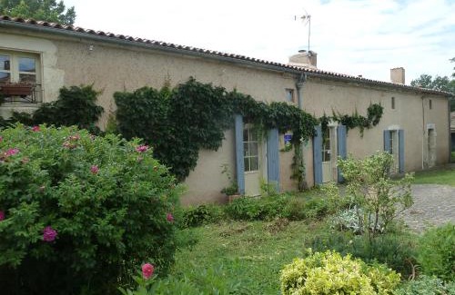 Saint-Laurs Bed & Breakfast | Au Son du Jardin Poitevin