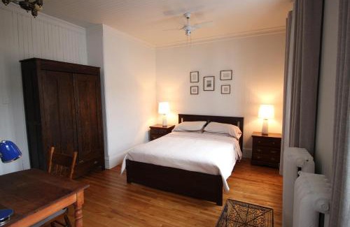 Saint-Pacome Hotel | Auberge Comme au premier jour