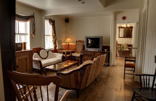 Sainte-Agathe-des-Monts Hotel | Auberge de La Tour du Lac
