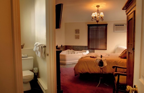 Sainte-Agathe-des-Monts Hotel | Auberge de La Tour du Lac