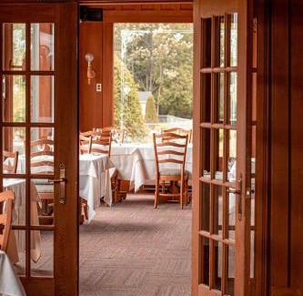 Pointe-au-Pic Hotel | Auberge Des 3 Canards