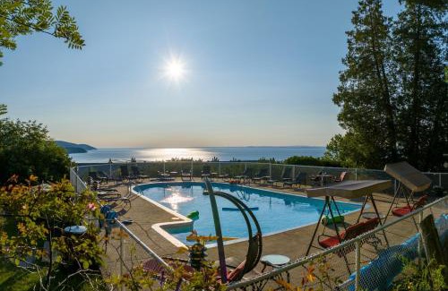Pointe-au-Pic Hotel | Auberge des Falaises