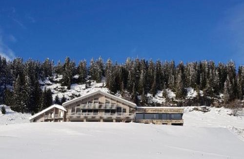 Thorens-Glieres Hotel | AUBERGE DES GLIERES Plateau des Glières