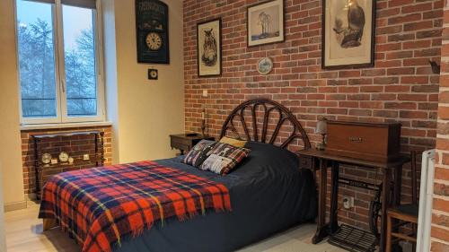 Laniscat House | Auberge des Trains Mythiques Chambres d'hôtes à Gouarec au pied de la Vélodyssée
