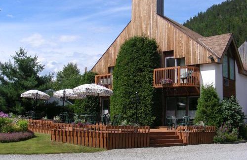 Petit-Saguenay Hotel | Auberge du Jardin