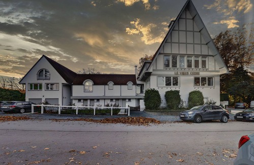 Enghien Hotel | Auberge du Vieux Cedre