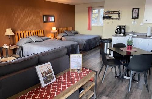 Frontenac Hotel | Auberge et Chalets sur le Lac