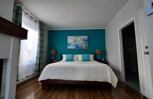 Cap-a-l'Aigle Hotel | Auberge Fleurs de Lune