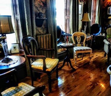Saint-Jean Street Bed & Breakfast | Auberge J.A Moisan