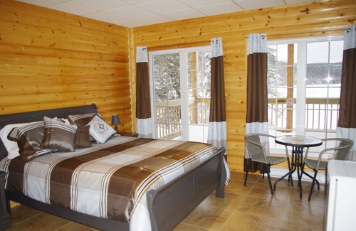 Tadoussac Cabin | Auberge La Taniere A Tadoussac