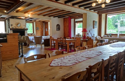 Station des Rousses-Haut Jura House | Auberge Le Cerf LES ROUSSES