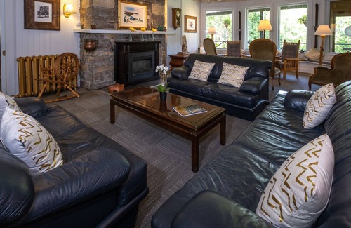 Pointe-au-Pic House | Auberge Les Sources