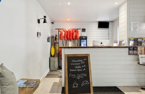 Mont-Tremblant Hostel | Auberge Manitonga