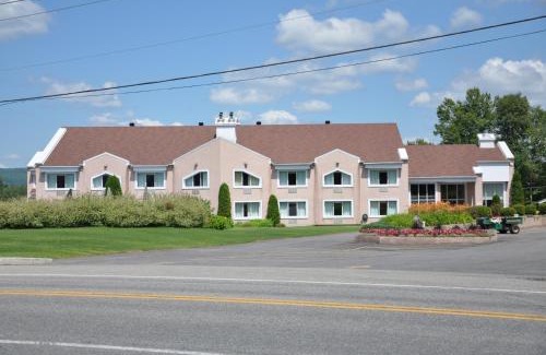 Saint-Jean-de-Matha Hotel | Auberge Matha