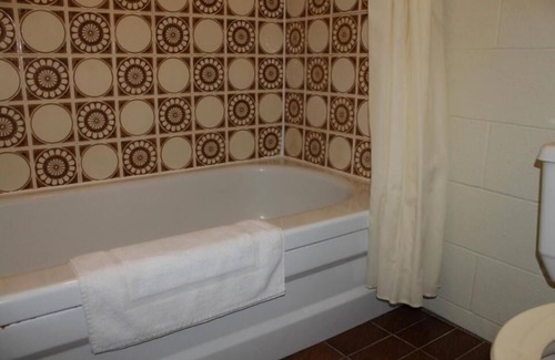 Farnham Hotel | Auberge Motel Le Pigeonnier