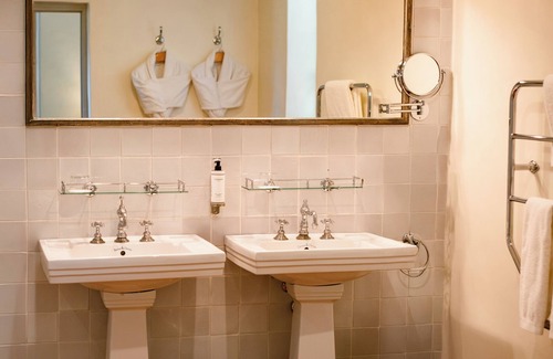 Bidarray Hotel | Auberge Ostape