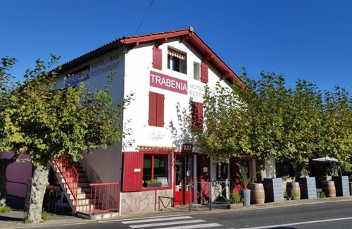 Ascain Hotel | Auberge Trabenia