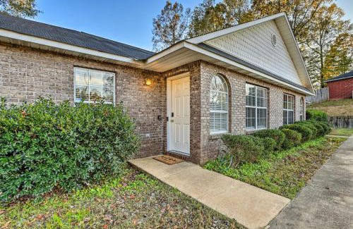 Longleaf Crossing House | Auburn Home with Private Yard Less Than 4 Mi to Campus!