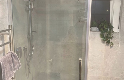 Manurewa Apartment | Auckland serenity 1: one bedroom apartment in superb Auckland with WiFi