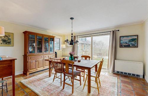 Reading House | Auger Hole Retreat