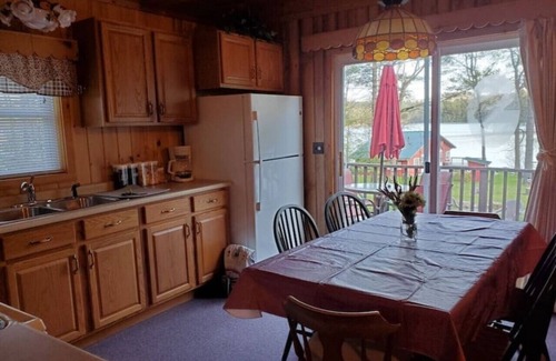 Keeseville Cabin | Augur Lake Cabin Escape