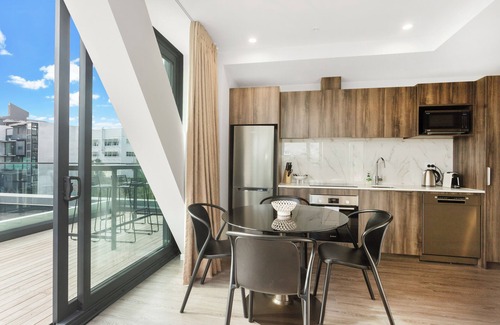 Parnell Apartment | Augustus Haven Apartment with Parking