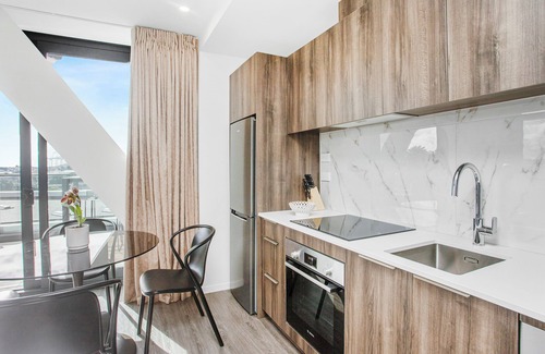 Parnell Apartment | Augustus Haven Apartment with Parking
