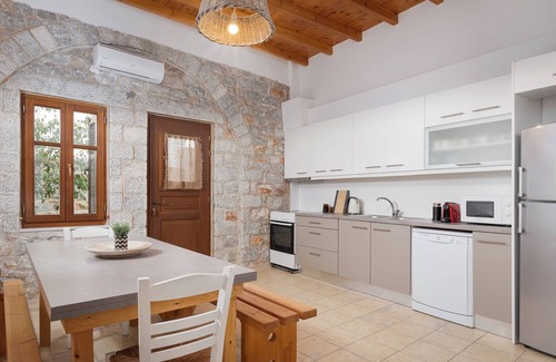 Neo Itilo Villa | Aura Seafront Villa, Bill & John Peloponnese
